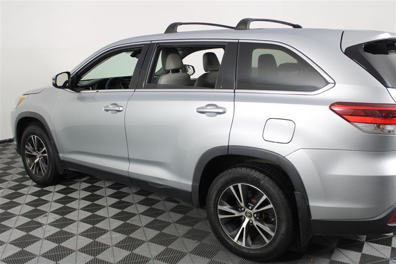 used 2019 Toyota Highlander car, priced at $18,995