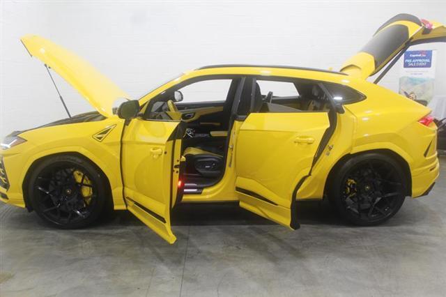 used 2019 Lamborghini Urus car, priced at $214,444