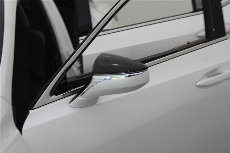 used 2022 Lexus ES 350 car, priced at $27,444