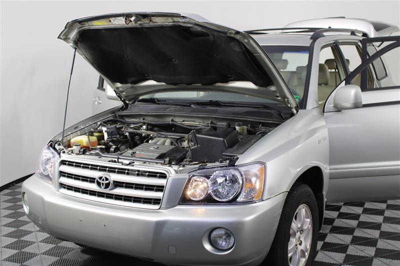 used 2003 Toyota Highlander car, priced at $7,495