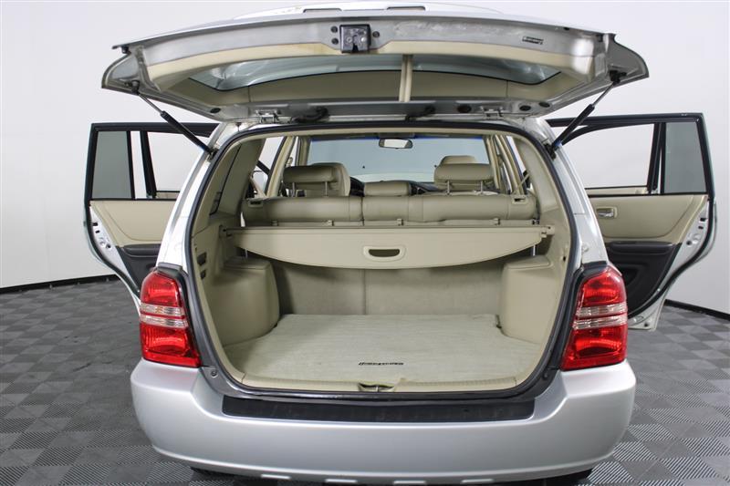 used 2003 Toyota Highlander car, priced at $7,495