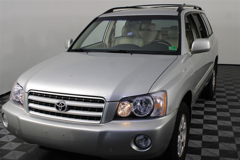 used 2003 Toyota Highlander car, priced at $7,495