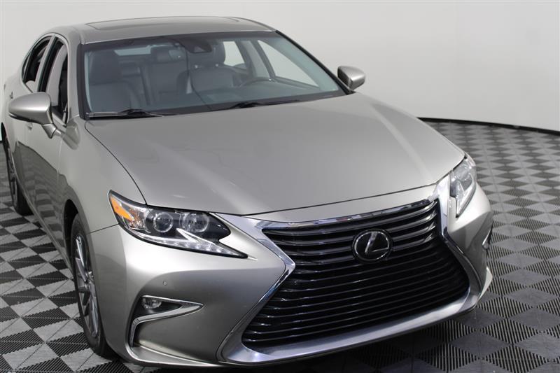 used 2018 Lexus ES 350 car, priced at $15,995