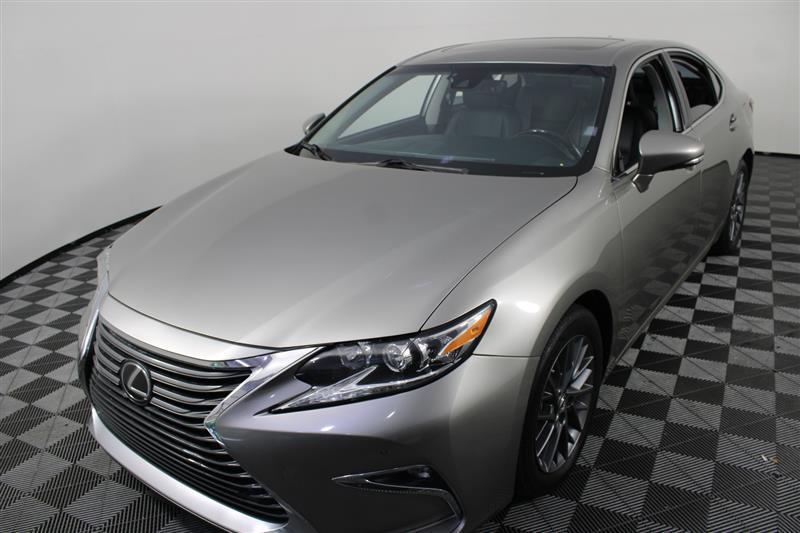 used 2018 Lexus ES 350 car, priced at $15,995