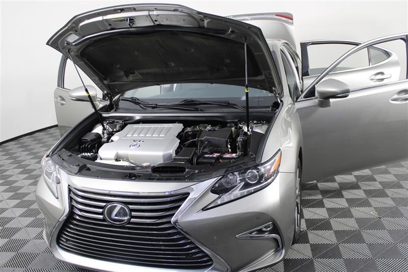 used 2018 Lexus ES 350 car, priced at $15,995