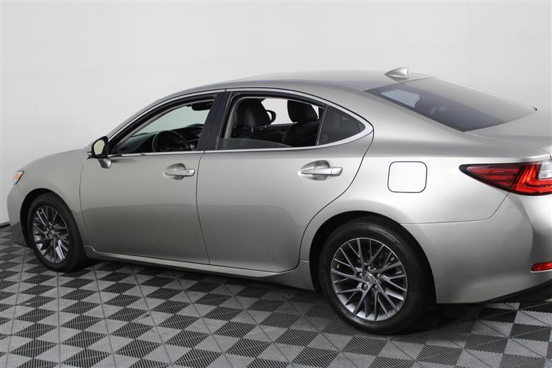 used 2018 Lexus ES 350 car, priced at $15,995
