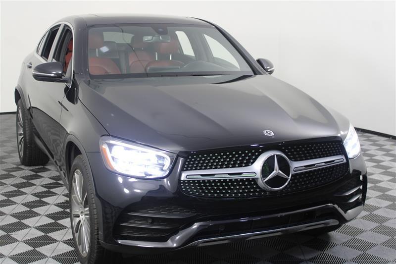 used 2020 Mercedes-Benz GLC 300 car, priced at $33,995