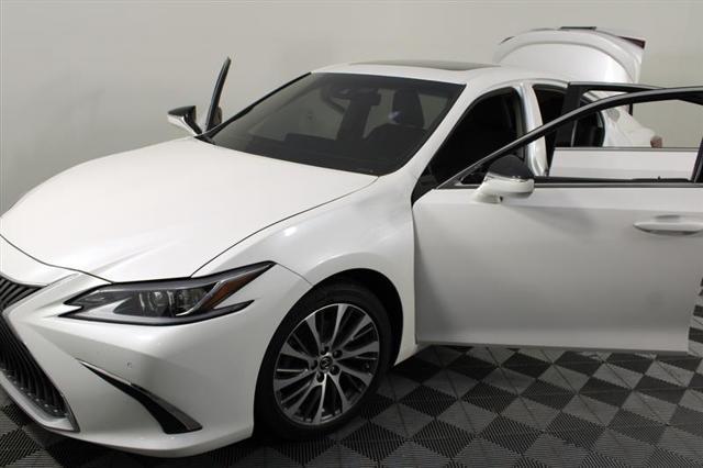 used 2021 Lexus ES 350 car, priced at $29,995