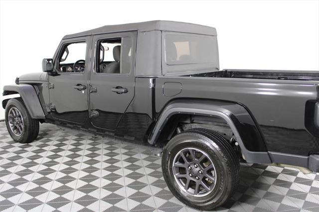 used 2022 Jeep Gladiator car, priced at $25,444