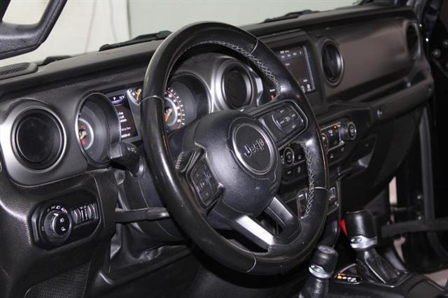 used 2022 Jeep Gladiator car, priced at $25,444