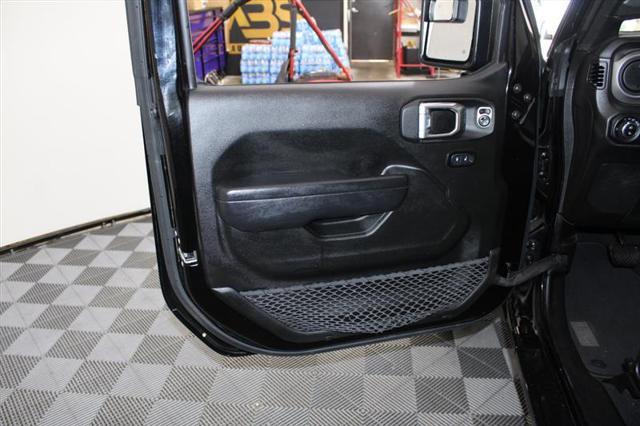 used 2022 Jeep Gladiator car, priced at $25,444