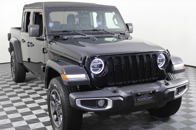 used 2022 Jeep Gladiator car, priced at $25,444