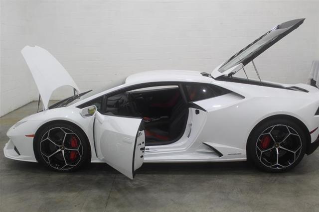 used 2020 Lamborghini Huracan EVO car, priced at $264,444