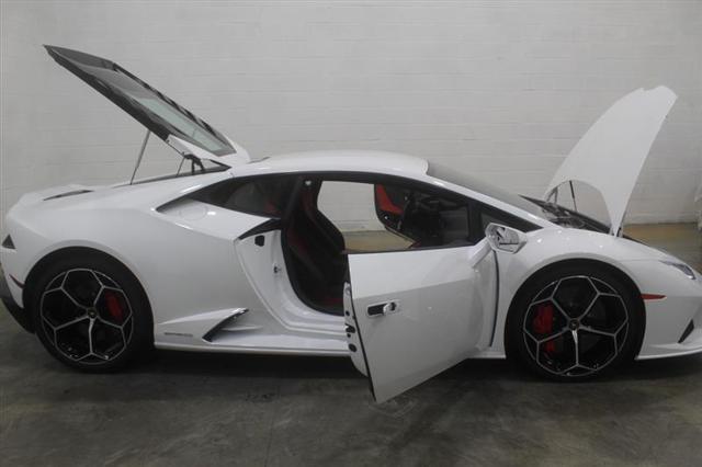 used 2020 Lamborghini Huracan EVO car, priced at $264,444