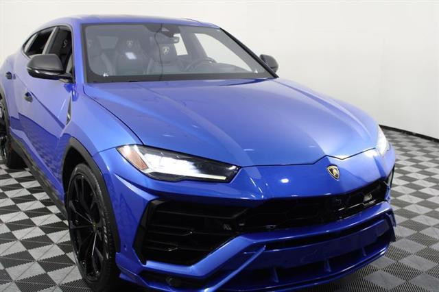 used 2019 Lamborghini Urus car, priced at $167,995