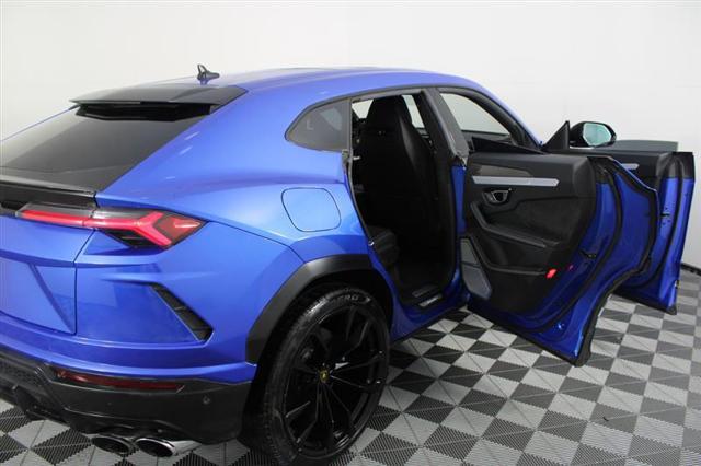 used 2019 Lamborghini Urus car, priced at $167,995