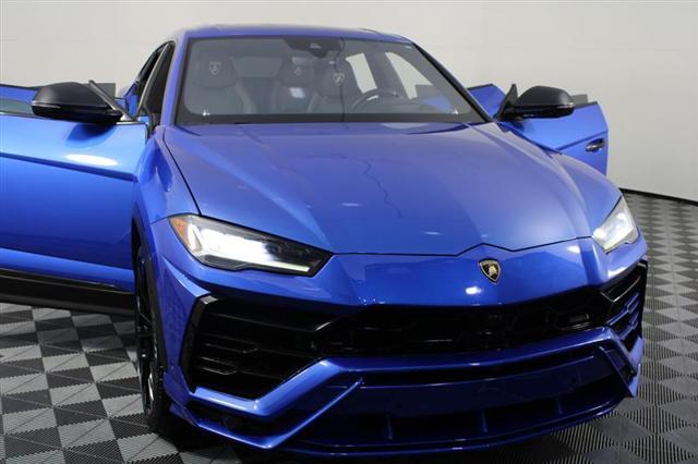 used 2019 Lamborghini Urus car, priced at $167,995