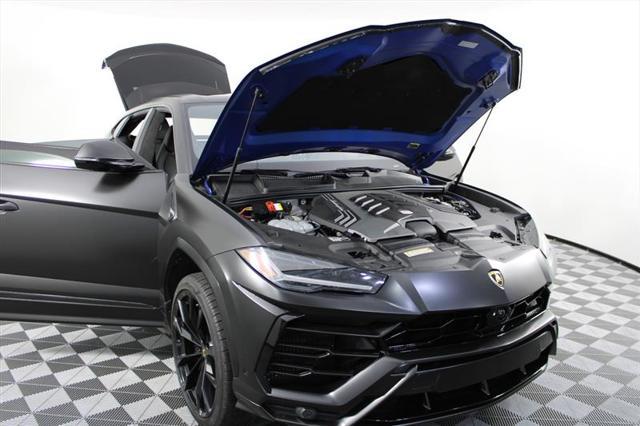 used 2019 Lamborghini Urus car, priced at $169,995