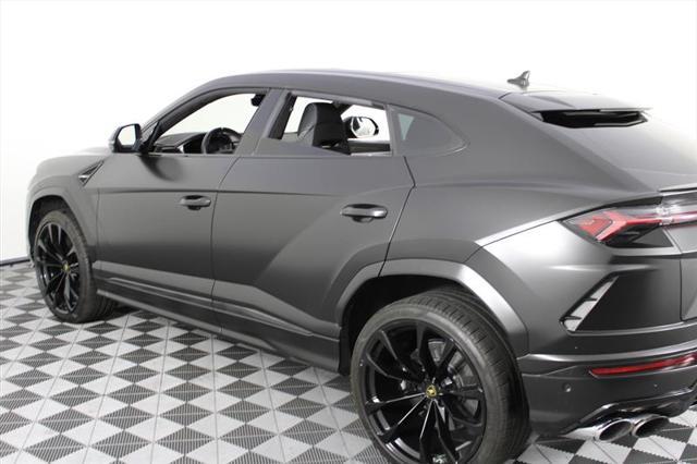 used 2019 Lamborghini Urus car, priced at $169,995