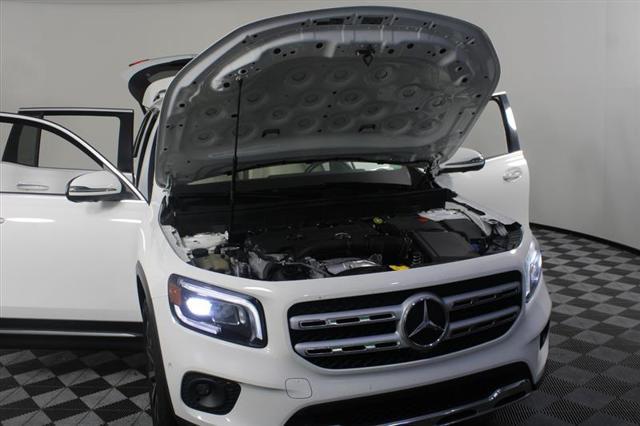 used 2021 Mercedes-Benz GLB 250 car, priced at $23,995