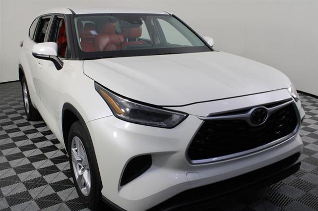 used 2021 Toyota Highlander car, priced at $26,444