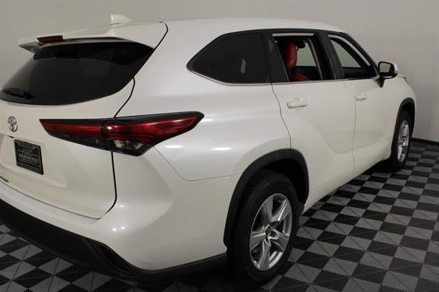 used 2021 Toyota Highlander car, priced at $26,444