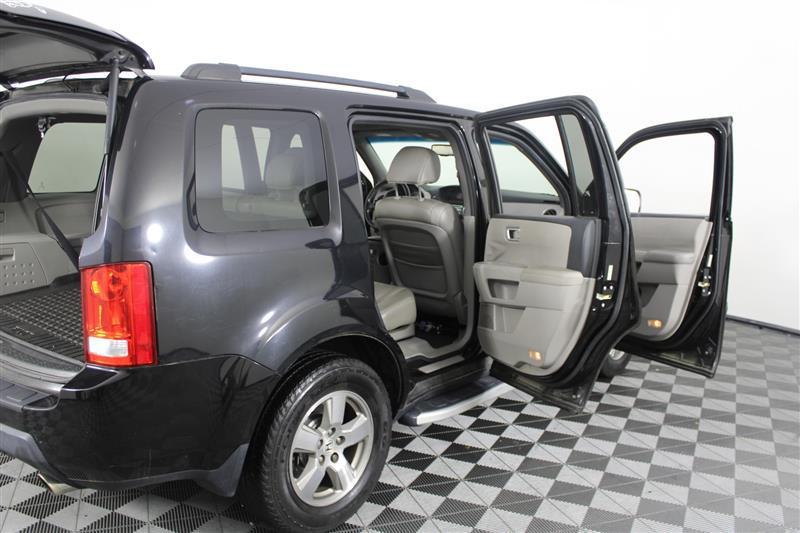 used 2011 Honda Pilot car, priced at $9,995