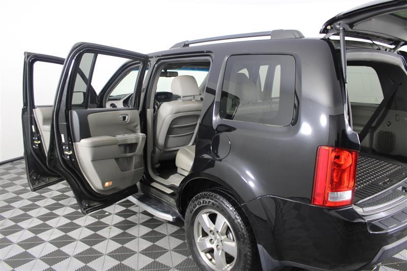 used 2011 Honda Pilot car, priced at $9,995