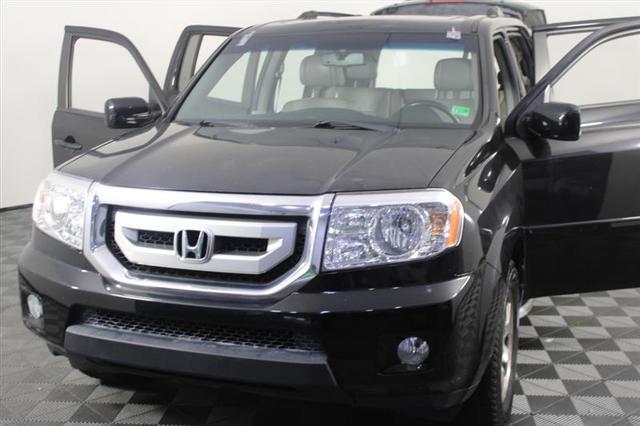 used 2011 Honda Pilot car, priced at $13,995