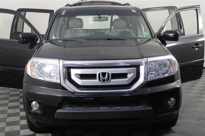 used 2011 Honda Pilot car, priced at $9,995