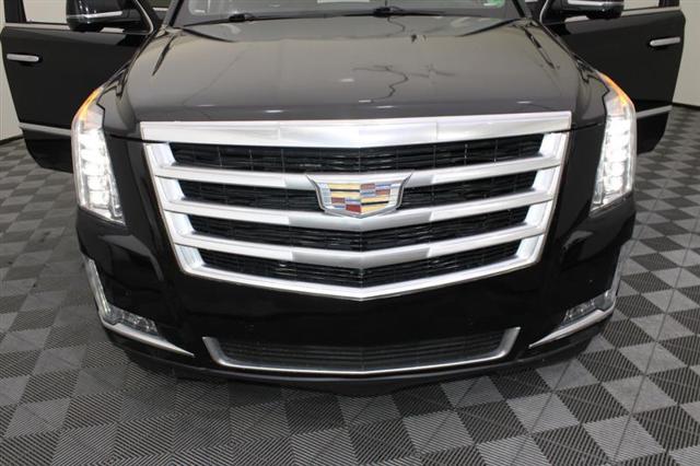 used 2017 Cadillac Escalade ESV car, priced at $21,995