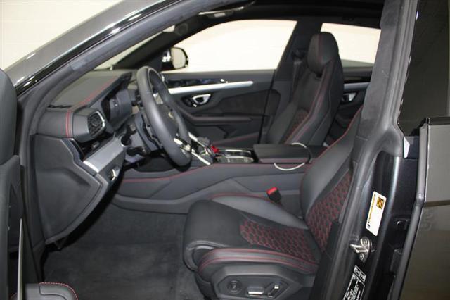 used 2019 Lamborghini Urus car, priced at $202,444