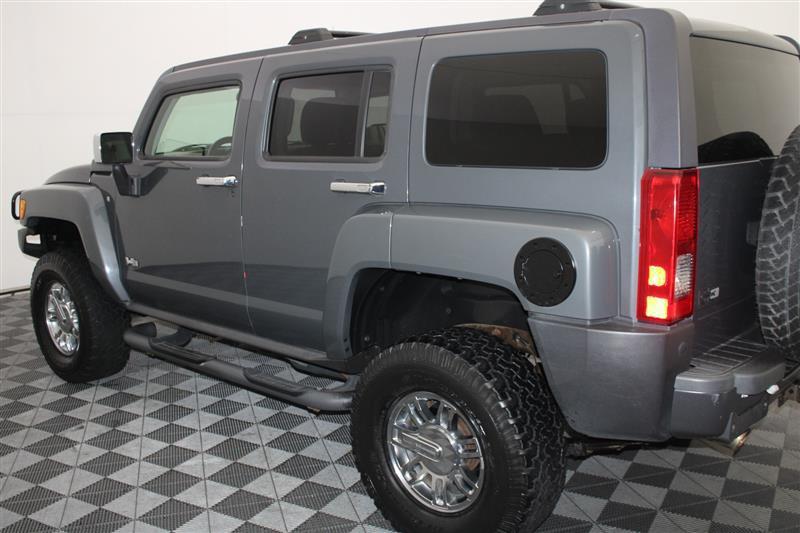 used 2008 Hummer H3 car, priced at $8,495