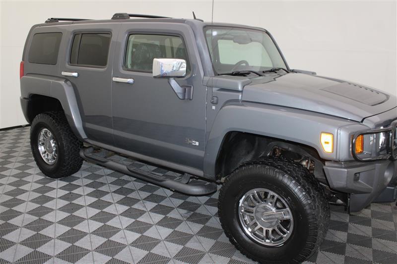 used 2008 Hummer H3 car, priced at $8,495