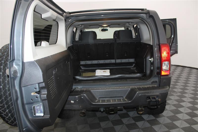used 2008 Hummer H3 car, priced at $8,495