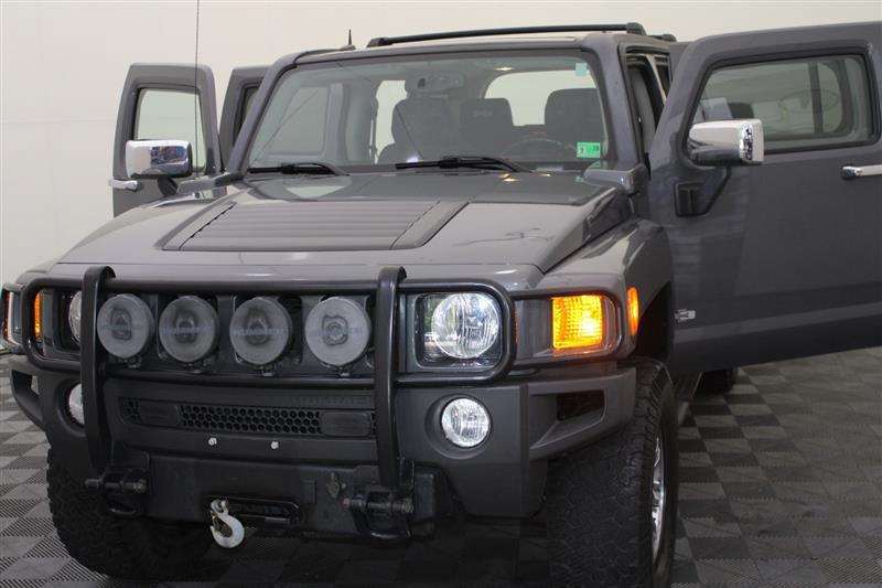 used 2008 Hummer H3 car, priced at $8,495