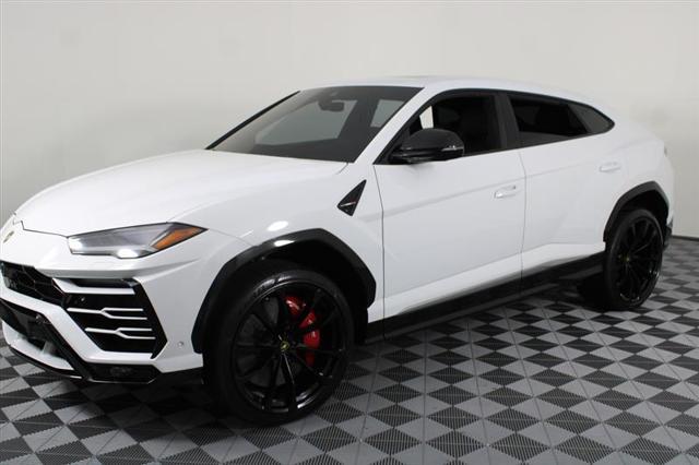 used 2019 Lamborghini Urus car, priced at $159,444