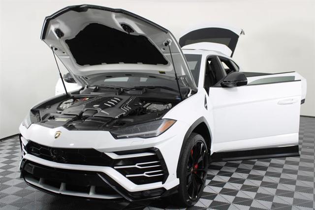 used 2019 Lamborghini Urus car, priced at $159,444