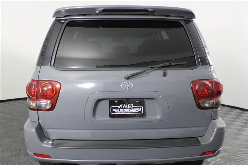 used 2006 Toyota Sequoia car, priced at $18,995