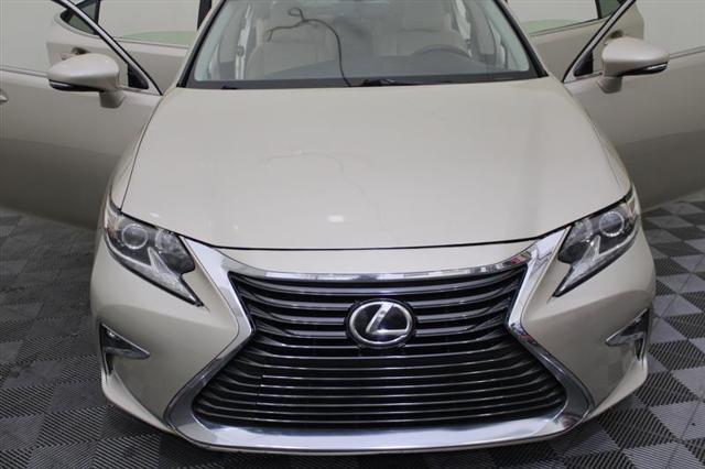 used 2016 Lexus ES 350 car, priced at $18,995