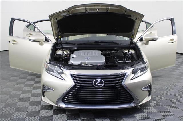 used 2016 Lexus ES 350 car, priced at $18,995