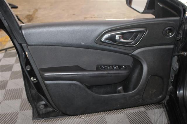 used 2015 Chrysler 200 car, priced at $4,995