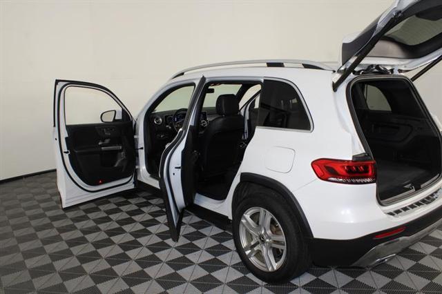 used 2020 Mercedes-Benz GLB 250 car, priced at $20,444