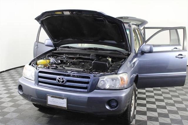 used 2007 Toyota Highlander car, priced at $4,996