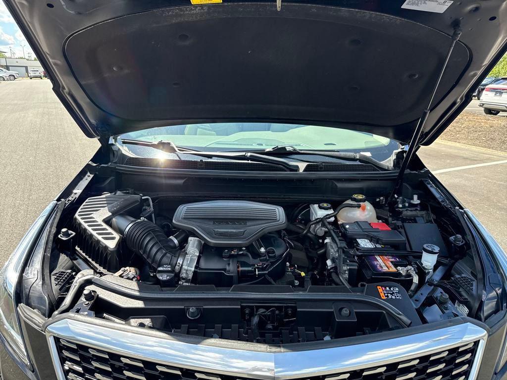 used 2021 Cadillac XT5 car, priced at $27,695