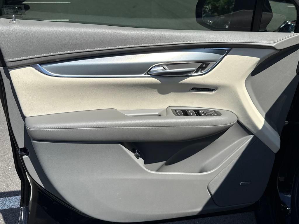 used 2021 Cadillac XT5 car, priced at $27,695