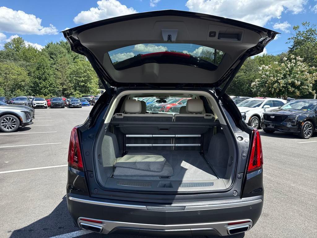 used 2021 Cadillac XT5 car, priced at $27,695