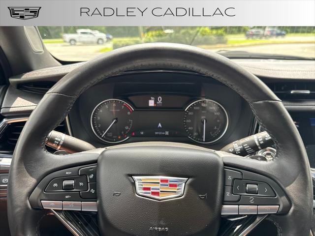 used 2023 Cadillac XT6 car, priced at $40,690