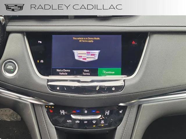 new 2025 Cadillac XT5 car, priced at $53,615