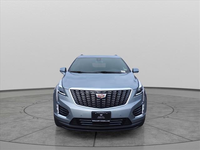 new 2025 Cadillac XT5 car, priced at $47,690